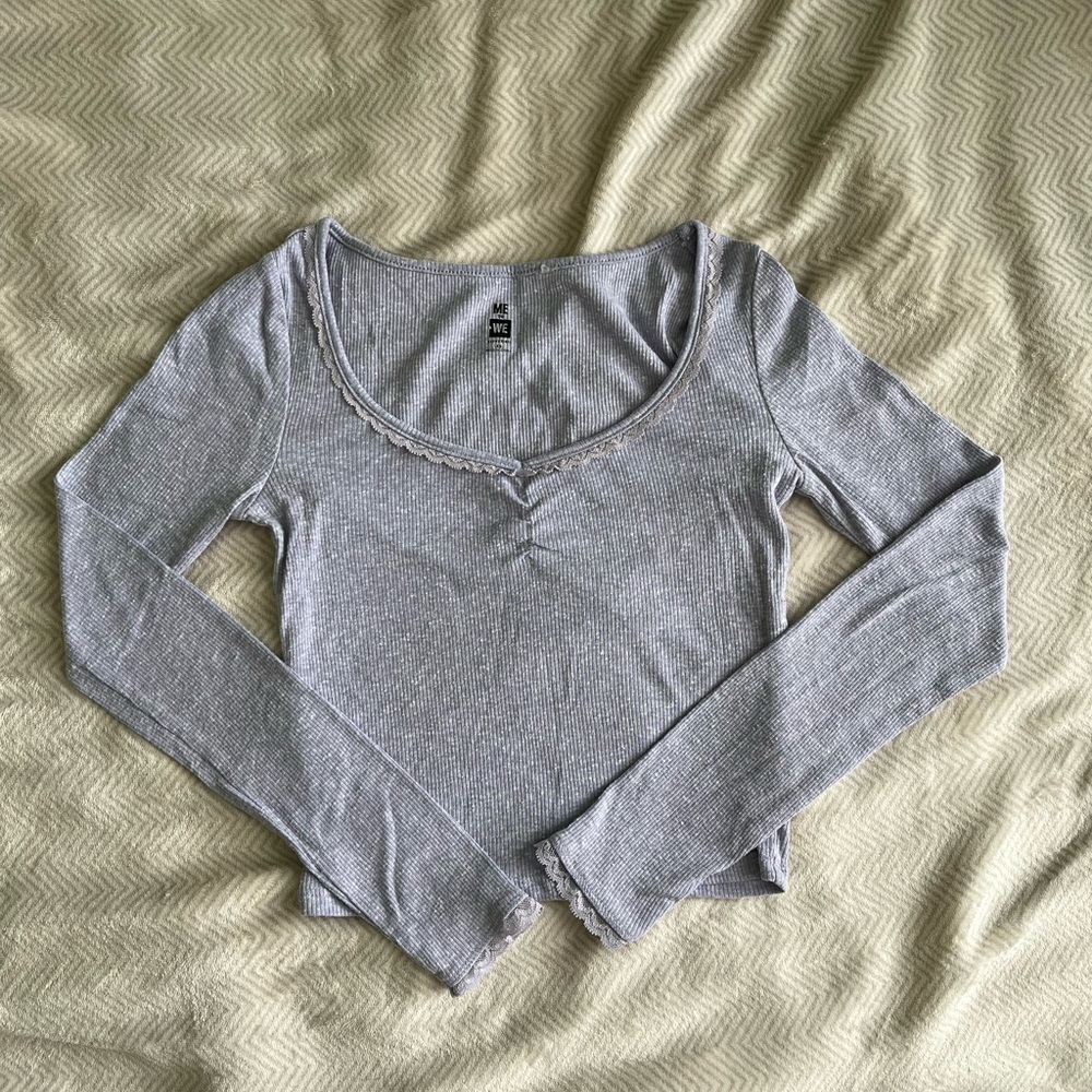 ๐ชปME To WE Lace Trimmed Long Sleeve Top ๐ชป